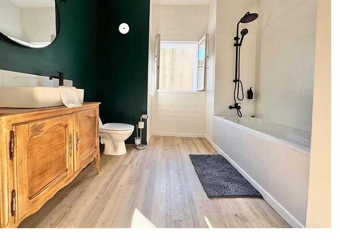 Maison Alazais * Bram